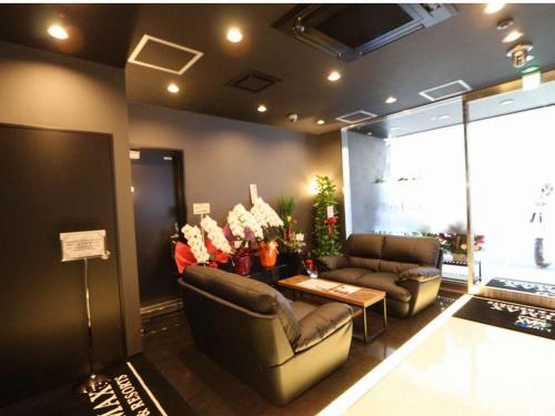 HOTEL LiVEMAX Kayabacho - Good To Know