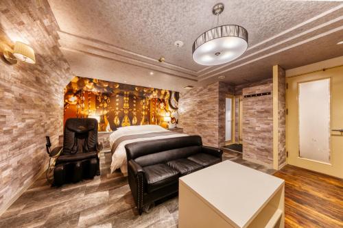 HOTEL LUNA MODERN Sakuranomiya (Adult Only) - Location and Nearby Attractions