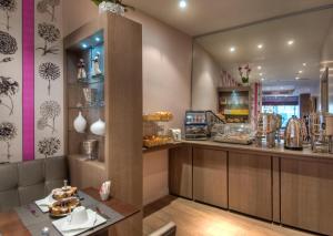 Hotel Massena - Room Types and Amenities