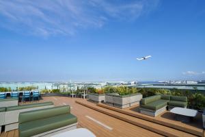 Hotel Metropolitan Tokyo Haneda - Room Features and Amenities
