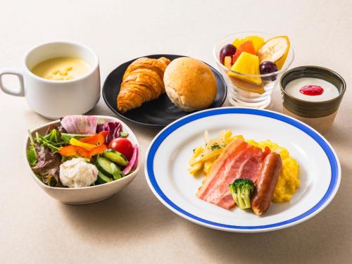 Hotel New Hankyu Osaka Annex - Location and Accessibility