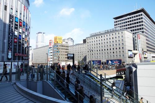 Hotel New Hankyu Osaka - Room Amenities and Ratings