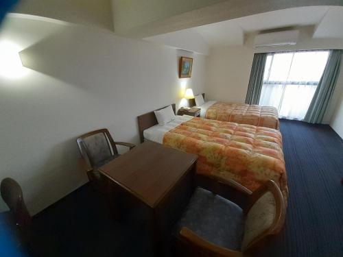 Hotel New Plaza Kurume - Room Types and Availability