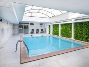Hotel Nice Riviera - Convenient Location