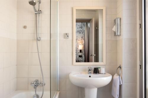 Hotel of Nations Saint Germain - Guest Reviews and Ratings