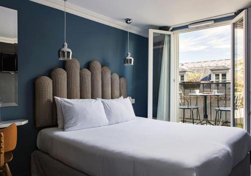 Hotel Paradis - Convenient Location