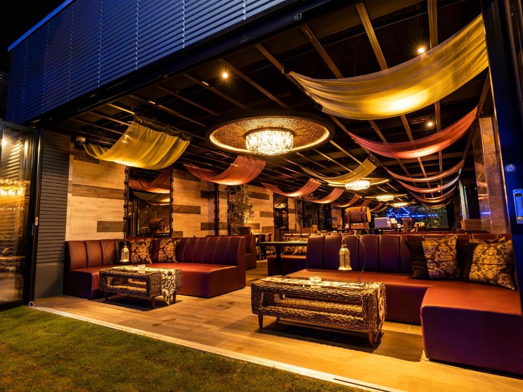 Hotel Petit Bali Garden Shin-Okubo (Adult Only) - Amenities and Services