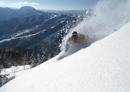 Hotel Resort Inn Niseko - Location and Accessibility