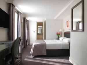 Hotel Royal Saint Honore Paris Louvre - Types of Accommodation
