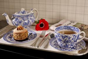 Hotel Saint Germain - Room Options and Amenities