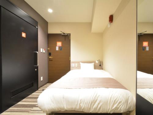 Hotel Sanrriott Shinsaibashi - Location and Proximity