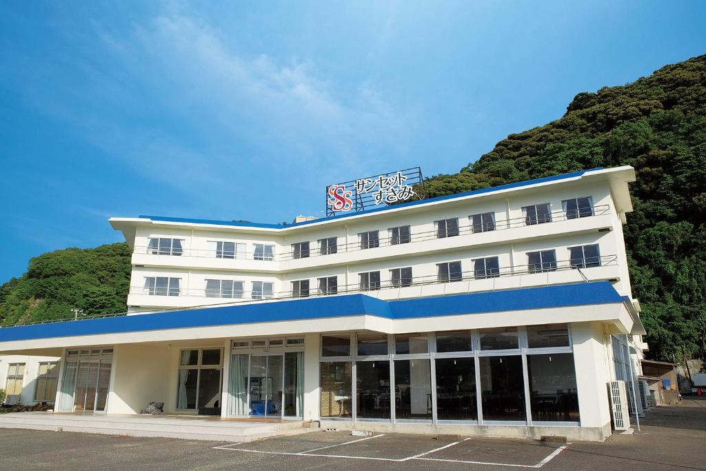 Hotel Sunset Susami Review