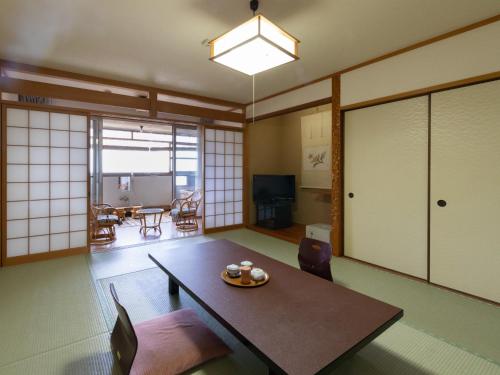 Hotel Tenzankaku Kaiyutei - Accommodations and Room Features