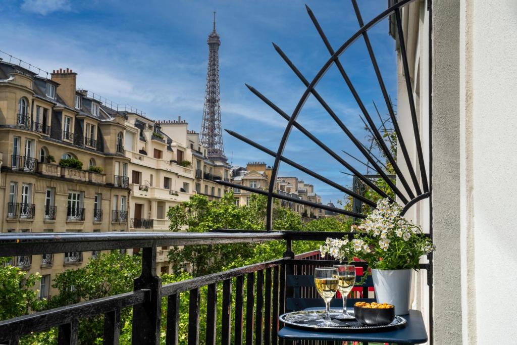 Hotel The Circle Eiffel Tower - Guest Reviews and Impressions