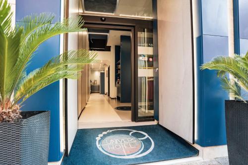 Hotel Univers - Room Amenities and Features