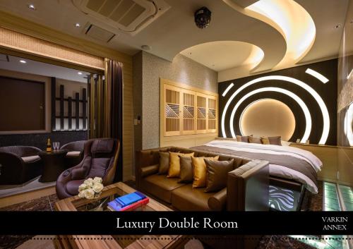 HOTEL VARKIN ANNEX Review