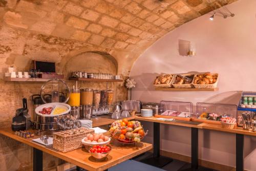 Hotel Volney Opera - Location and Proximity