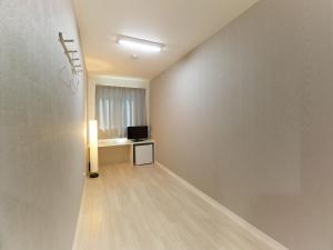 Hotel Zipang - Room Types and Features