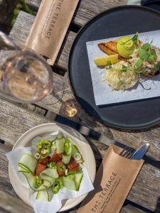 Housel Bay Hotel - Dining and Cuisine