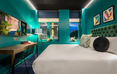Hux Hotel, Kensington - Facilities and Amenities