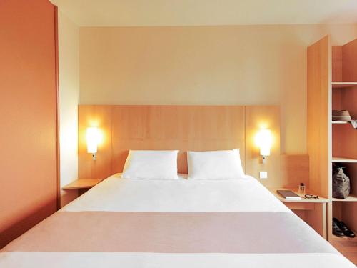 Ibis Birmingham Centre New Street Station Hotel - Accommodation Details