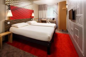Ibis London Stratford - Facilities and Services