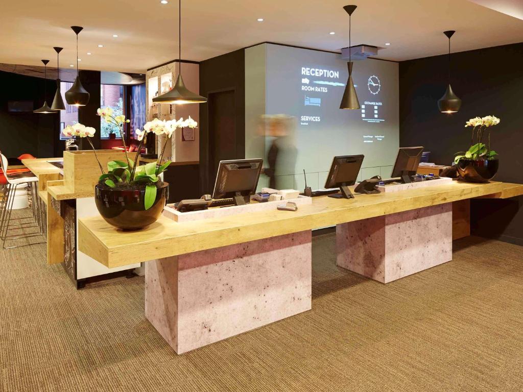 Ibis Reading Centre Review