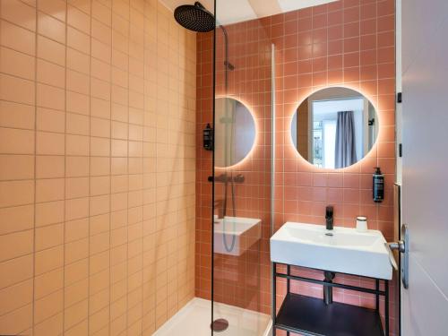 Ibis Styles Paris Cadet Lafayette - Room Features and Amenities