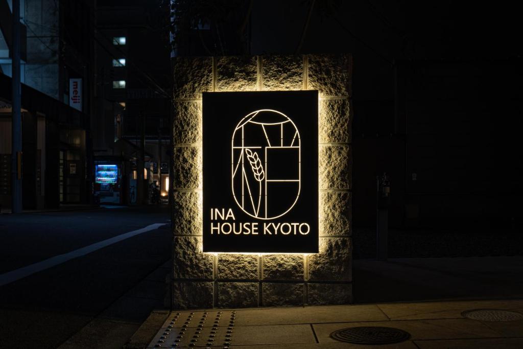 INA HOUSE Nijojo Review