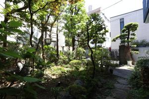 Inn Moon and River - Unique Features and Amenities