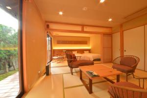 Japanese Ryokan Seryo - Accommodations and Amenities