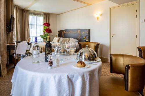 Jehan De Beauce - Territory - Facility and Service Highlights