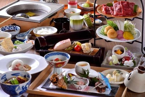 Jozankei Onsen Yurakusoan - Guest Ratings and Feedback