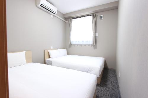 Justin Fukuoka - Room Types and Amenities