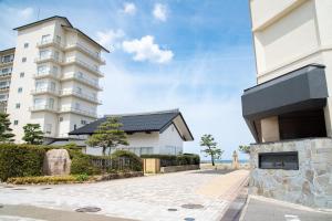 Kaike Seaside Hotel - Amenities and Services