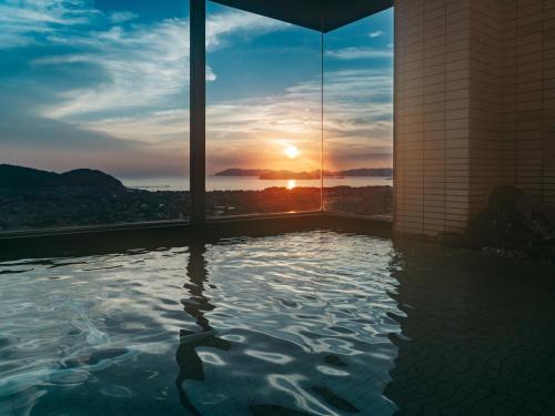 KAMENOI HOTEL Setouchi Hikari - Amenities and Services