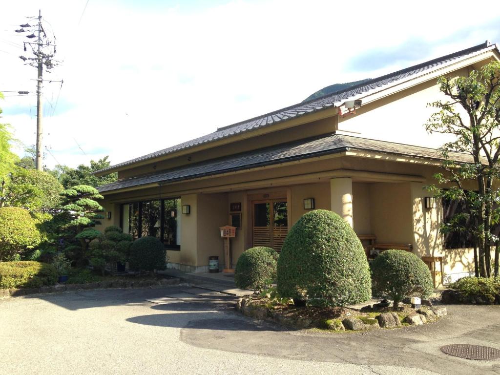 Kawakamiya Kasuitei Review