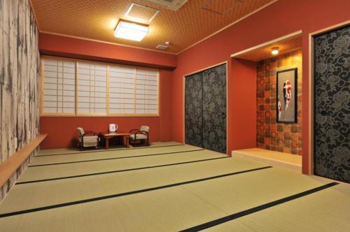 Khaosan World Tennoji - Facilities and Services