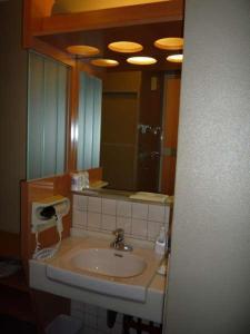 Kinparo - Room Types and Features