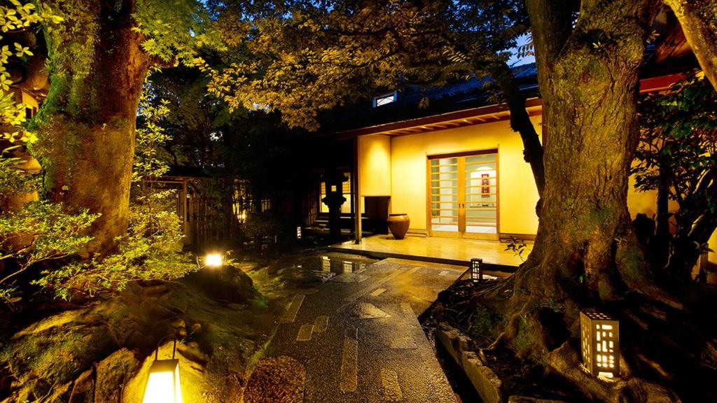 Kocho Ryokan Experience: A Comprehensive Review - Location and Accessibility