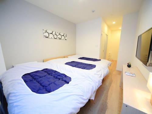 Komainu Higashi Shrine - Facilities and Amenities