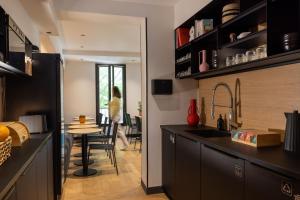 Korner Montmartre - Excellent Location