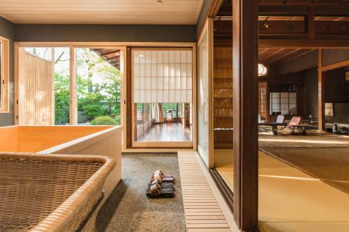 Kyoto Nanzenji Ryokan Yachiyo Established in 1915 Review - Location and Nearby Attractions