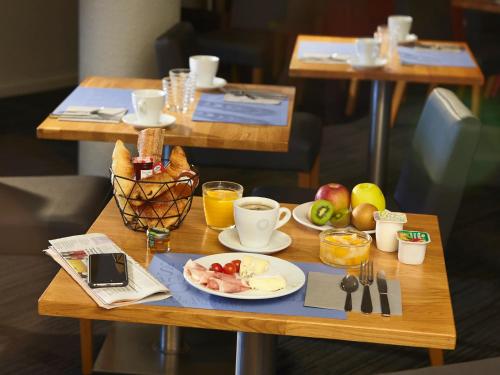 Kyriad Hotel Orly Airport - Athis Mons - Guest Reviews and Ratings