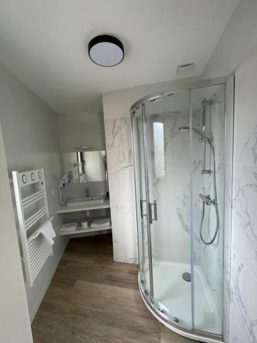 LA TOUR AUX CRABES Près De LA Plage - Accommodations and Amenities