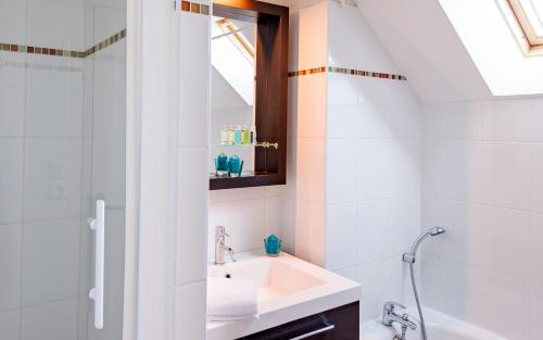 Lagrange Vacances The Heights of the Houle - Amenities and Facilities