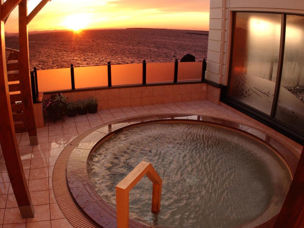 Lake Saroma Tsuruga Resort Review