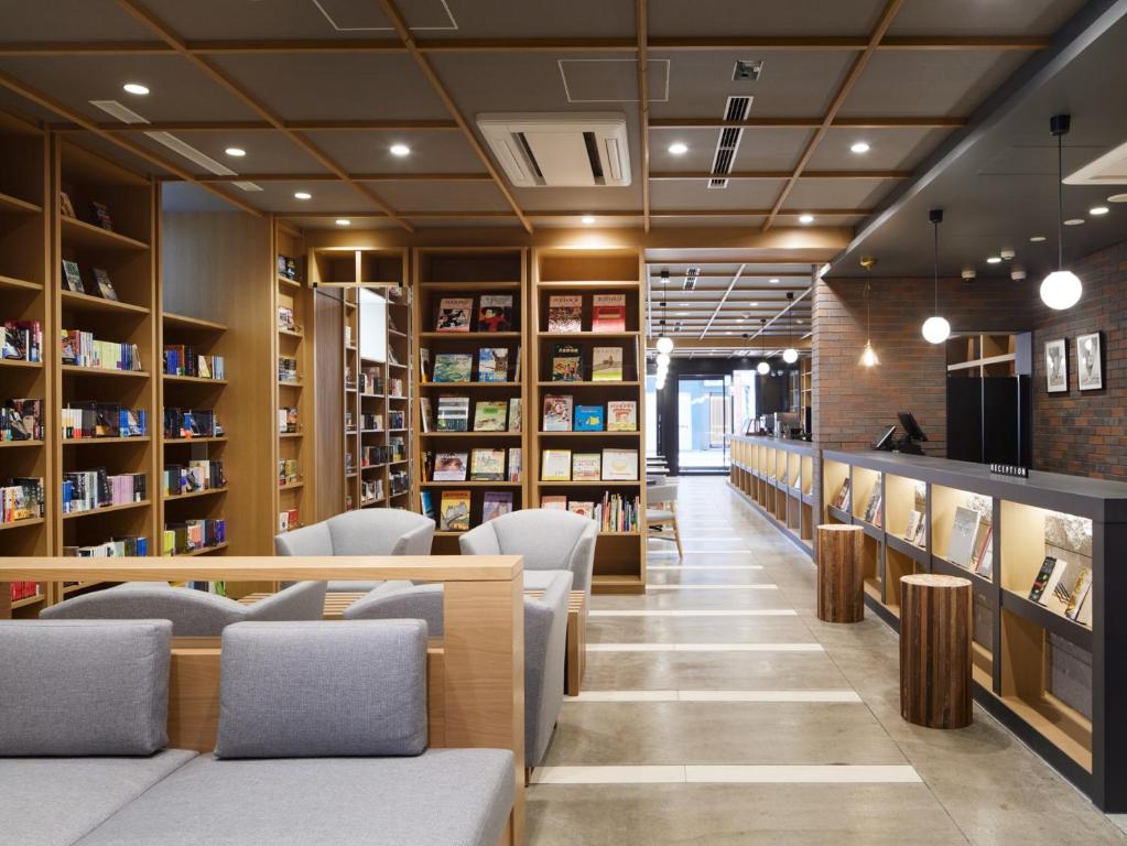LAMP LIGHT BOOKS HOTEL Sapporo Review
