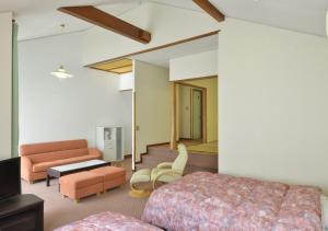 Le Nessa Akazawa - Amenities and Facilities