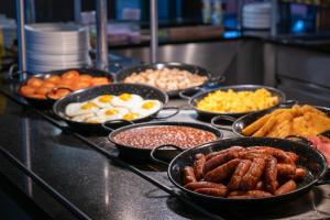 Leonardo Hotel Brighton - Accommodations and Amenities